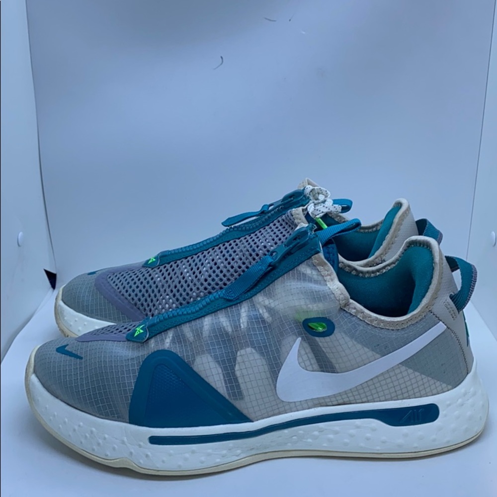 Paul George basketball shoe